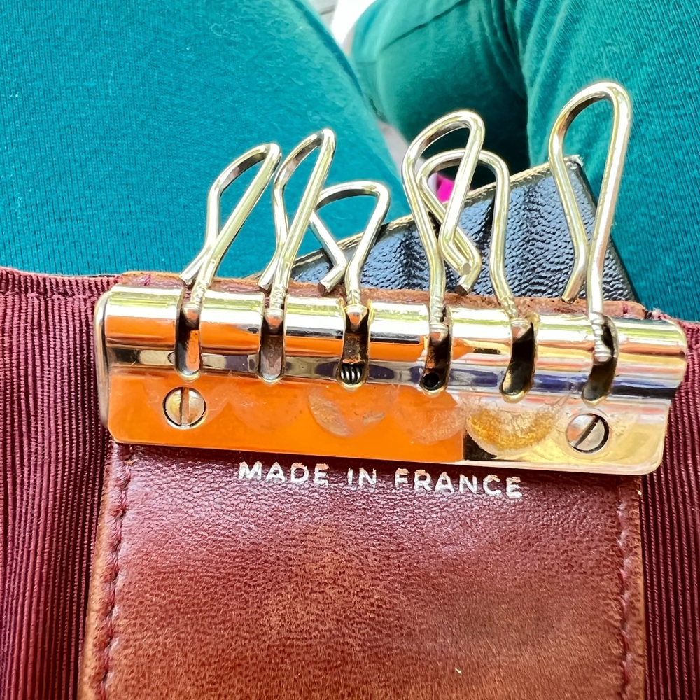 CHANEL key case - Picture 3 of 8